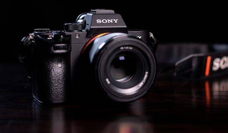Fastest lens for sony a7c
